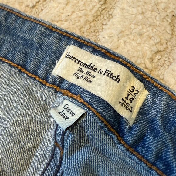 Abercrombie & Fitch Curve Love The Mom High Rise Jeans Size 14 - Picture 9 of 10